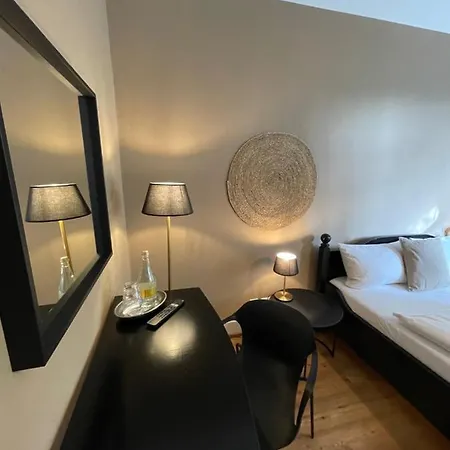 Auerstein-hotels Auerstein & Auerstein-mono מלון