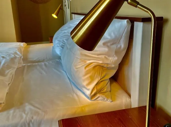 Auerstein-hotels Auerstein & Auerstein-mono