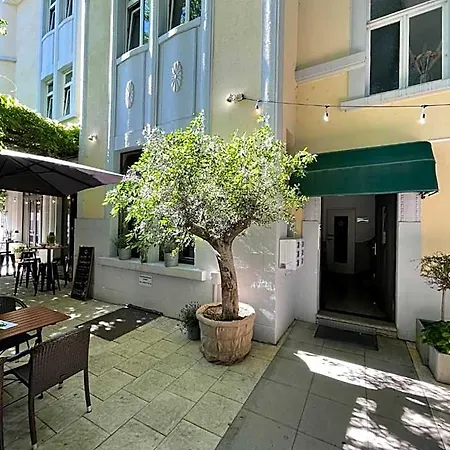 Auerstein-hotels Auerstein & Auerstein-mono מלון
