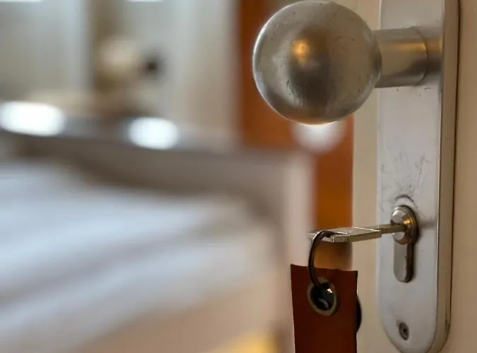 Auerstein-hotels Auerstein & Auerstein-mono